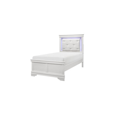 Marlinde 3-2_Jillane White LED Panel Bedroom Set