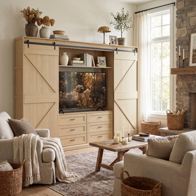 Meuble télé de style ferme de 320 cm de large avec portes coulissantes de style grange, 6 tiroirs, étagères ouvertes et placards de rangement, fini chêne
