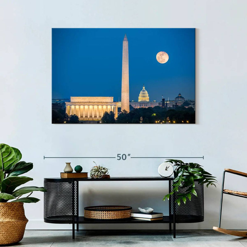 Sireci DC, 30" H x 45" W