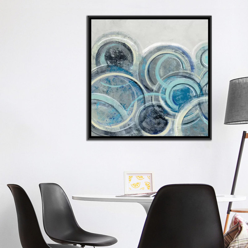 «Variation Blue Gray II» par Silvia Vassileva, impression sur toile tendue sur châssis, H 37 po x l 37 po x P 1,5 po