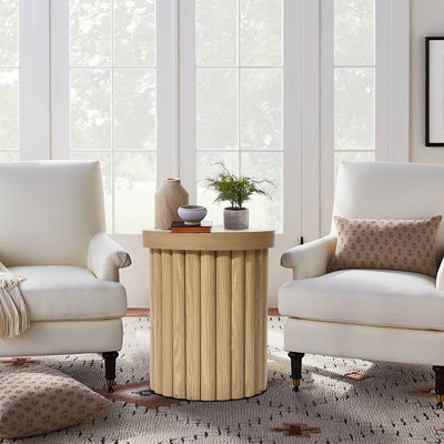 Table d'appoint ronde compacte cannelée pour le salon, naturel