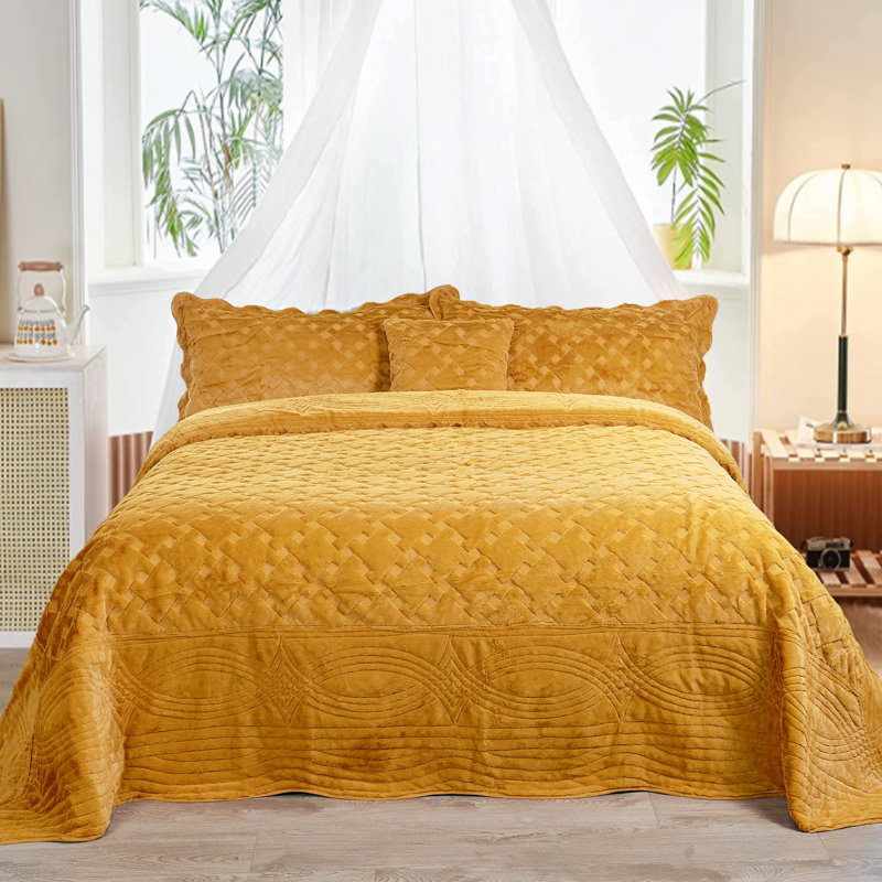 4 Piece Tatami Quilted Faux Fur Set, Queen Coverlet + 3 Additional Pieces, Apricot
