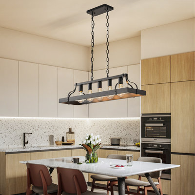 Luminaire suspendu industriel noir de 34 pouces avec 5 douilles E26, hauteur de chaîne réglable - Lustre linéaire de style campagne moderne