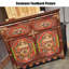 Armoire de rangement rustique en bois peint avec un design unique