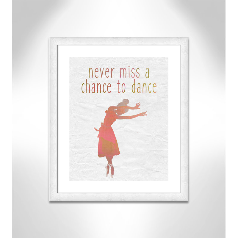 Impression sur papier Dance B, Encadré plat à grain de bois blanc, H 24,5 po x l 20,5 po x P 0,6 po