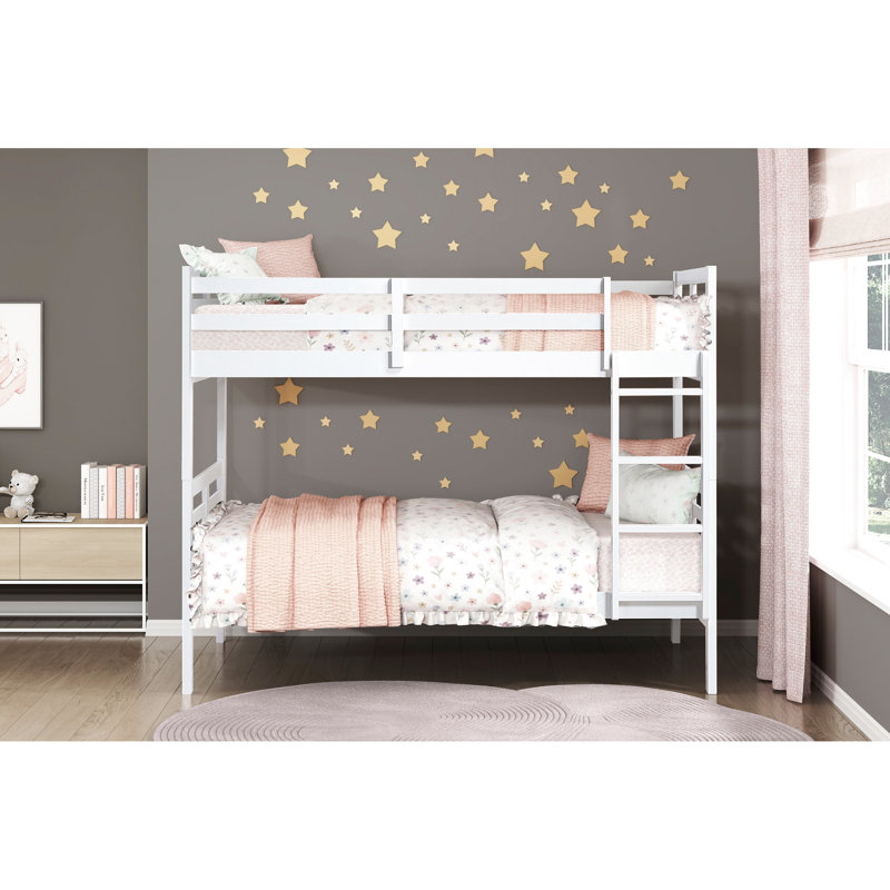 Lit simple superposé au-dessus, blanc, matériau en bois, lit superposé sécuritaire, rails, facile d'accès, sans fondation, chambres à coucher classiques, lit classique avec finition blanche, construction, accès de garde, sommier, bon pour 's