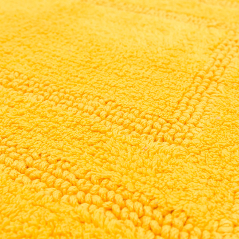 Tapis de bain lavable à la machine Kail, L 27 po x L 45 po, Fiesta - jaune