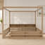 Lit Montessori au sol de taille standard avec barrière et garde-corps-582670978-582670979