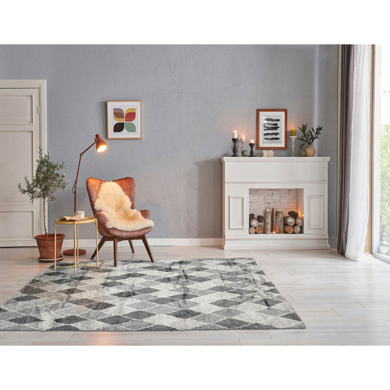 Tapis intérieur / extérieur gris en laine noué à la main à motif géométrique de 5 pi 3 po x 7 pi 7 po Kokoro