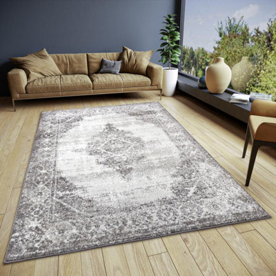 Shine Cream/Black Rug