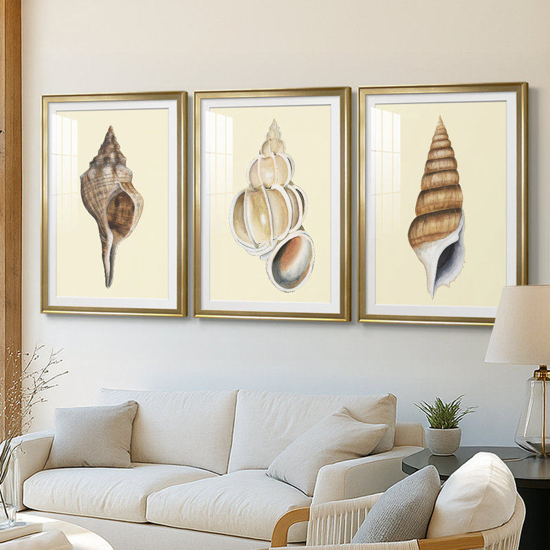 Coquillages aux tons neutres I - Impression sur mesure de qualité supérieure avec passe-partout mat - 3 pièces, Doré