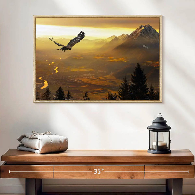 Aigle royal au coucher du soleil, 25 po x 17 po, Cadre flottant en bois naturel