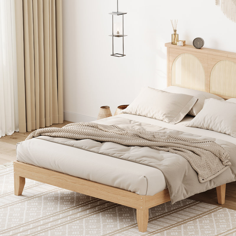 Base de lit en rotin pleine grandeur avec plateforme en bois avec DEL RVB, tête de lit et tablettes de rangement, aucun sommier requis, assemblage facile