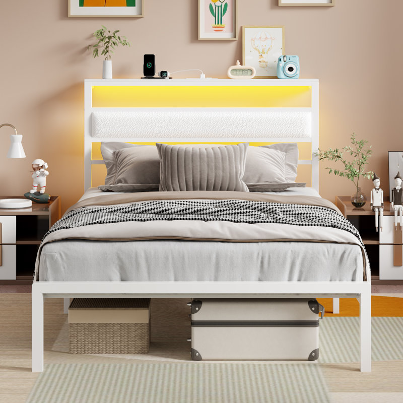Structure de lit simple avec lumière DEL et station de charge, structure en métal avec tête de lit tapissier, grand espace de rangement, aucun sommier nécessaire