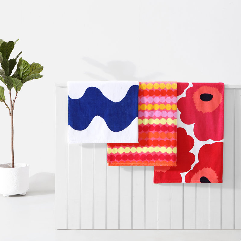 Marimekko Lokki Oversized Cotton Beach Towel