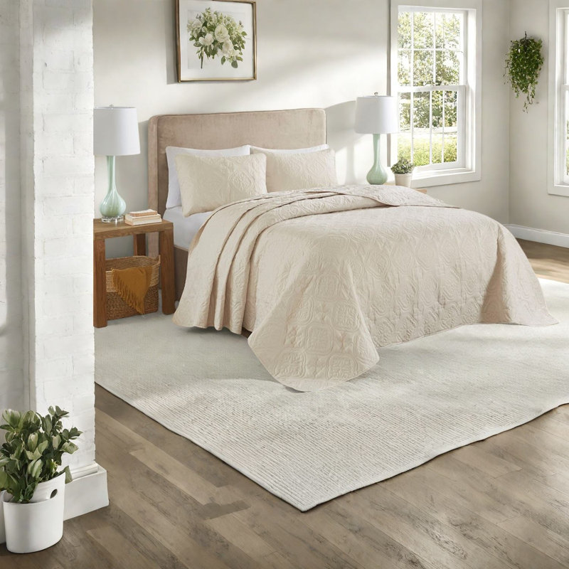 Ensemble de literie élégant en microfibre crème, courtepointe surdimensionnée avec rembourrage hypoallergénique pour la maison
