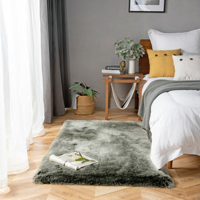 Tapis gris tissé à la machine 2 pi x 3 pi Novelty