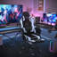 Fauteuil de jeu vidéo réglable avec massage pivotant pour PC et fauteuil de jeu de course avec repose-pieds-87771832