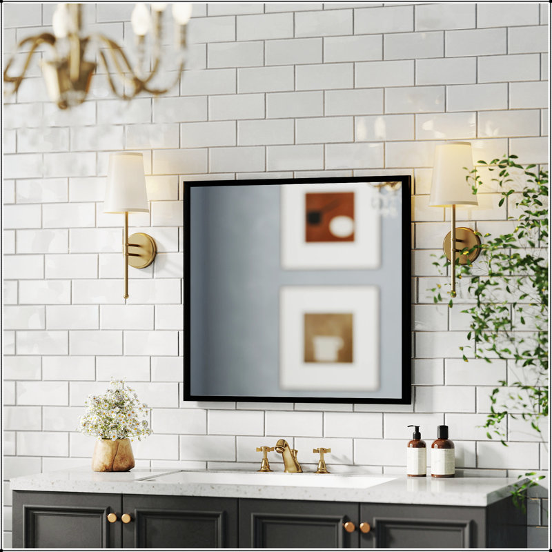 Cadre de miroir carré en aluminium noir de 32 pouces pour la salle de bain et le couloir, fixation murale facile et conception durable