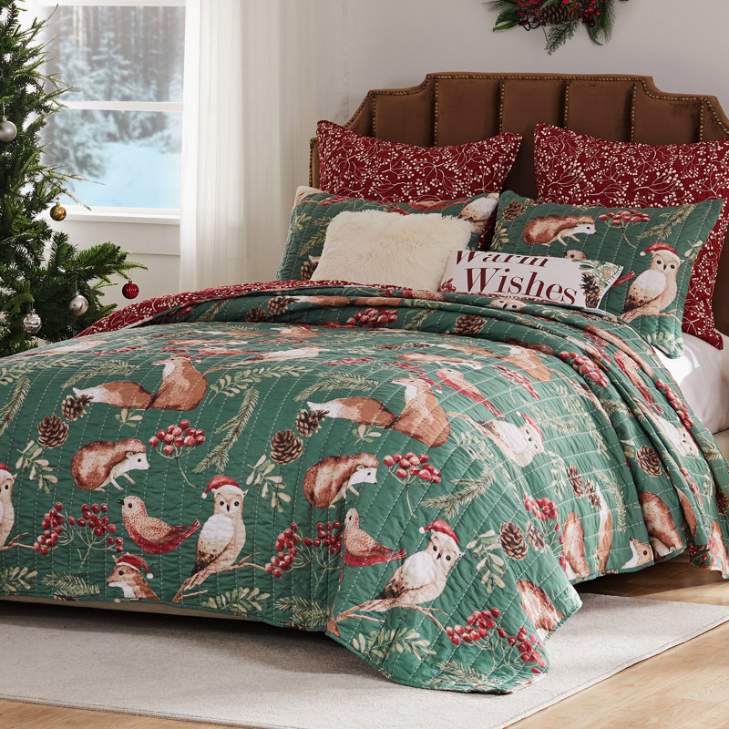 King Red Microfiber Reversible Holiday Quilt Set