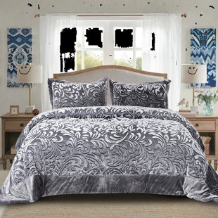 Microfiber / Polyester Bedspread with Pillow Shams Included