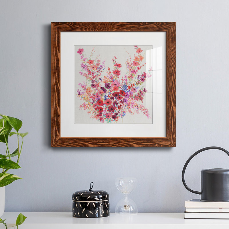 «Flowers On A Vine I», reproduction encadrée de qualité supérieure - prête à être accrochée, Érable encadré