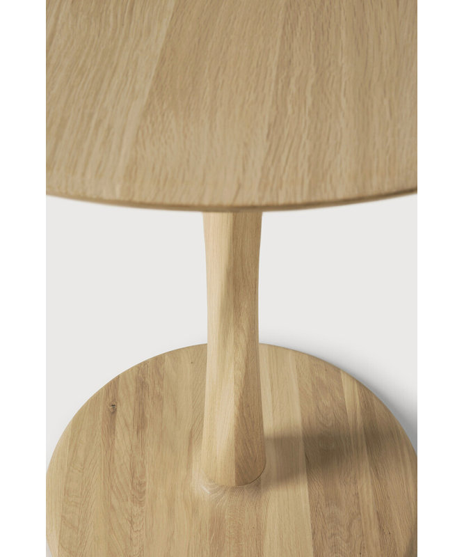Torsion Round Solid Oak Dining Table, Oak, 30"H x 28"L x 28"W