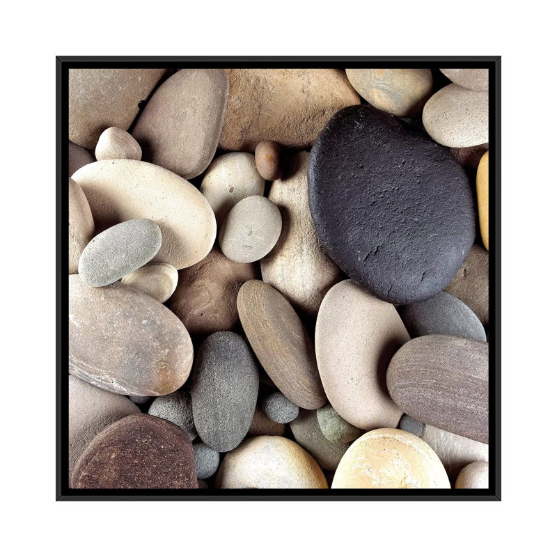 Galets bruns par PhotoINC Studio - Giclèe sur toile tendue avec châssis, H 37 po x l 37 po x P 1,5 po, Toile avec cadre noir
