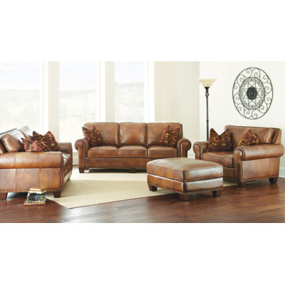 Gerania 3 - Piece Living Room Set