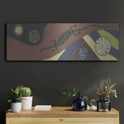  «Goanna Walk» par Pat Saunders, art mural en métal blanc, 36 po x 12 po