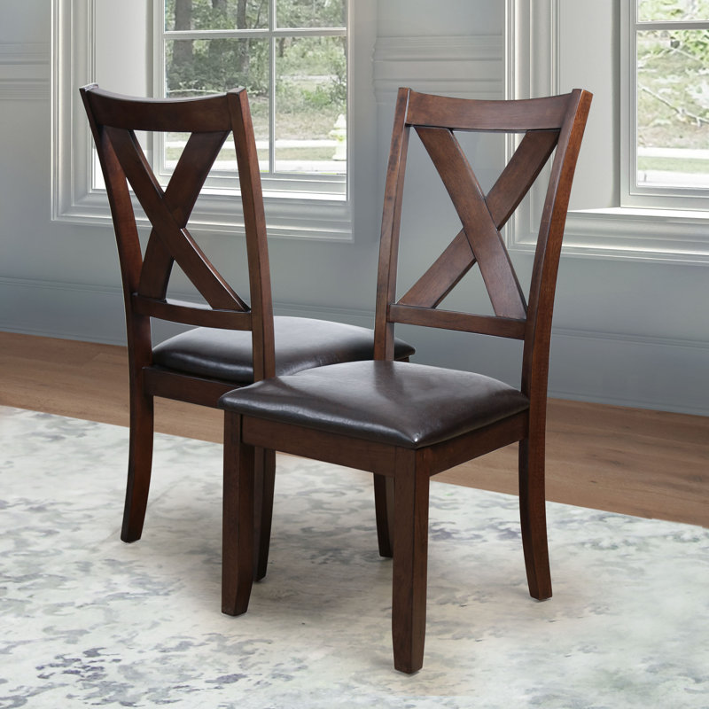 Chaise d'appoint rembourrée Pettry en brun foncé