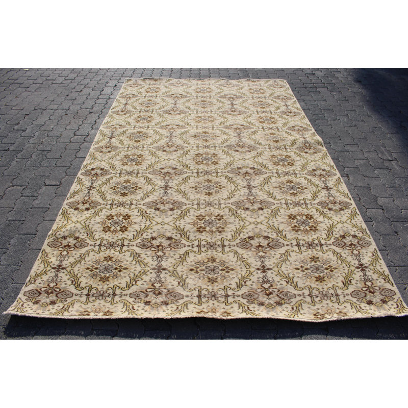 Tapis turc rétro: décoration de sol anatolienne traditionnelle faite à la main pour des maisons élégantes