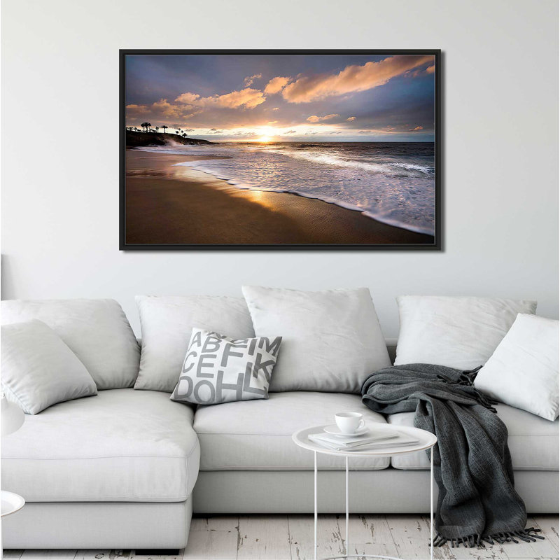 «Sunset Beach» par Danita Delimont - photographie, Cadre flottant noir, H 27,5 po x l 43,5 po x P 2 po