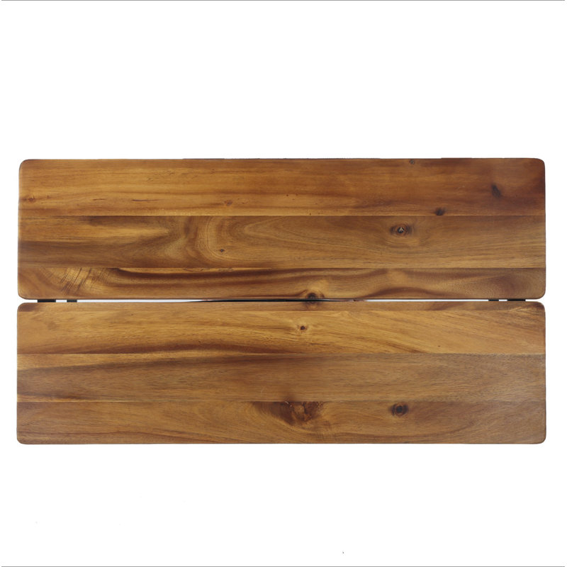 Table basse d'extérieur rectangulaire avec pieds tubulaires en angle et plateau en bois