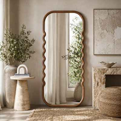 Miroir de plancher surdimensionné en bois avec cadre brun unique