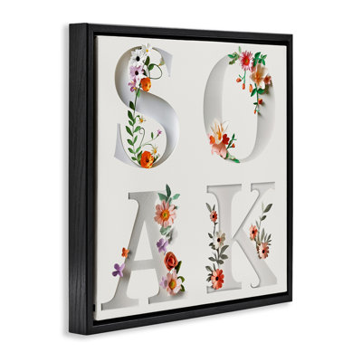Cadre flottant floral avec lettres de bain, design par Susan Arnot