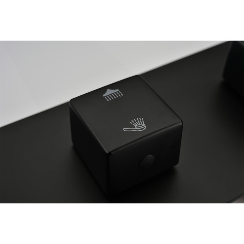 Ensemble de robinet de douche en laiton noir mat avec système de douche 10 pouces avec douchette avec douchette à main