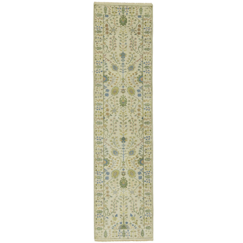 Carmet Performance Wool Floral Rug