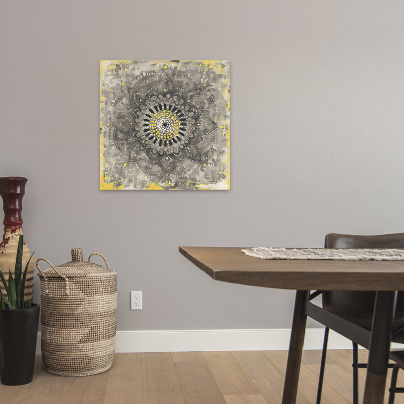 Mandala concentrique gris, art géométrique bohémien, H 24 po x l 24 po