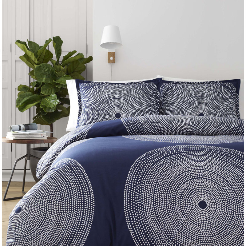 Marimekko Fokus Navy Cotton Comforter Set, Full/Queen Comforter + 2 Shams, Navy/White