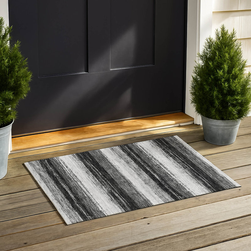 Machine Washable Indoor/Outdoor Chantille ACN2707 Stripes Rug, Noir, 1 pi 8 po x 2 pi 6 po