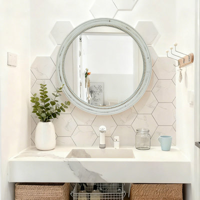 Miroir rond rond en bois vieilli blanc perlé, miroir décoratif de style campagnard rétro 23,62 po pour salle de bain, chambre à coucher, entrée, miroir décoratif