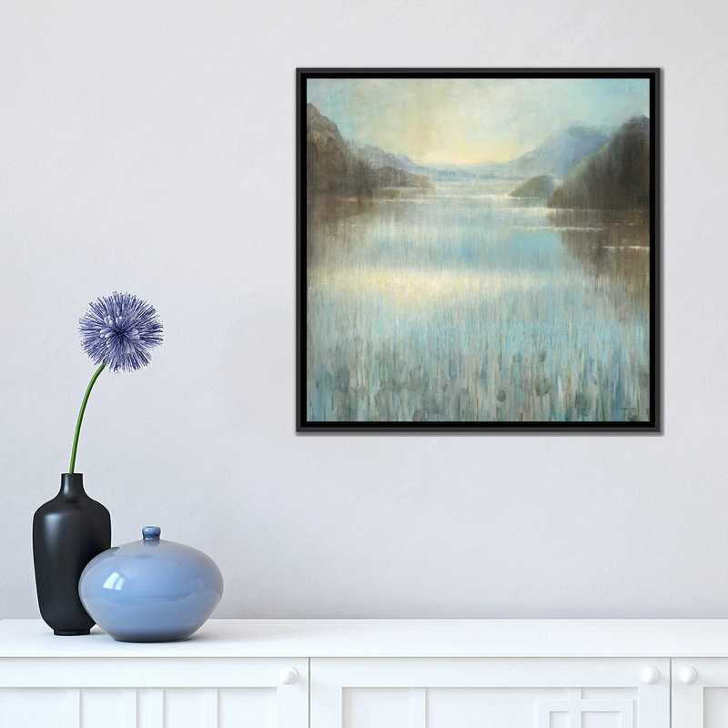 «Through the Mist II», reproduction d'art sur toile, H 37 po x l 37 po x P 1,5 po, Toile encadrée noire, Non mat