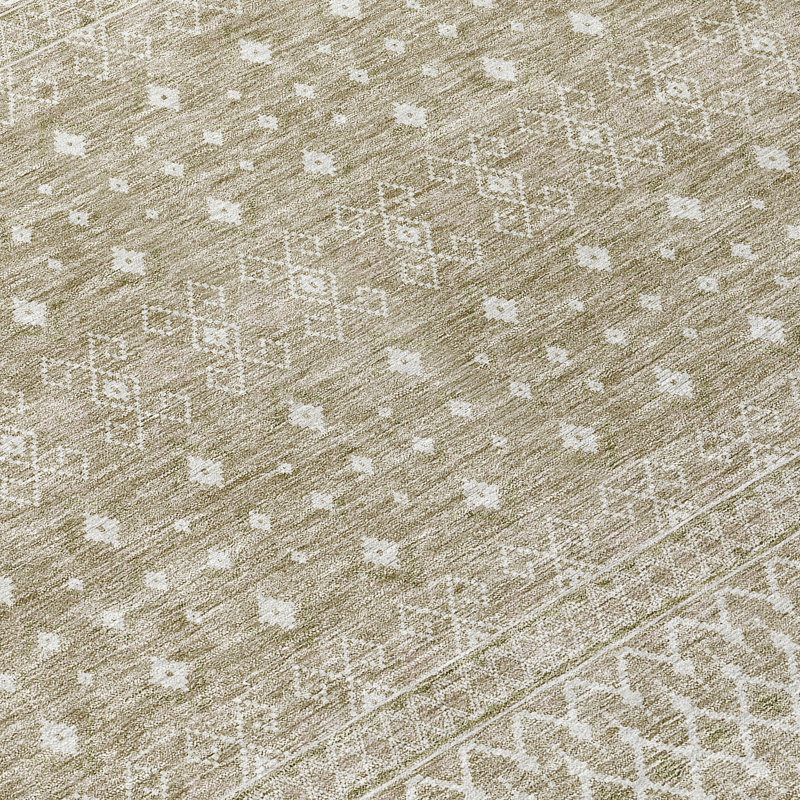  Bhavya Area Rug, Rectangle 1'8" x 2'6"