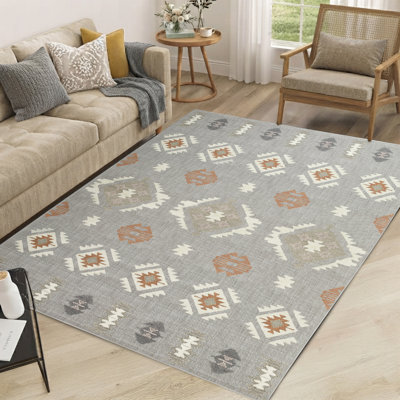 NOVA Ruby Greek Key Machine Tufted Area Rug