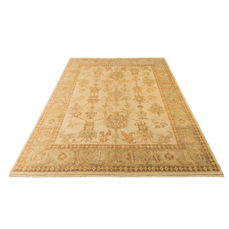 Brentwood Wool Oriental Indoor Rug, Rectangle 5'6" x 8'6"