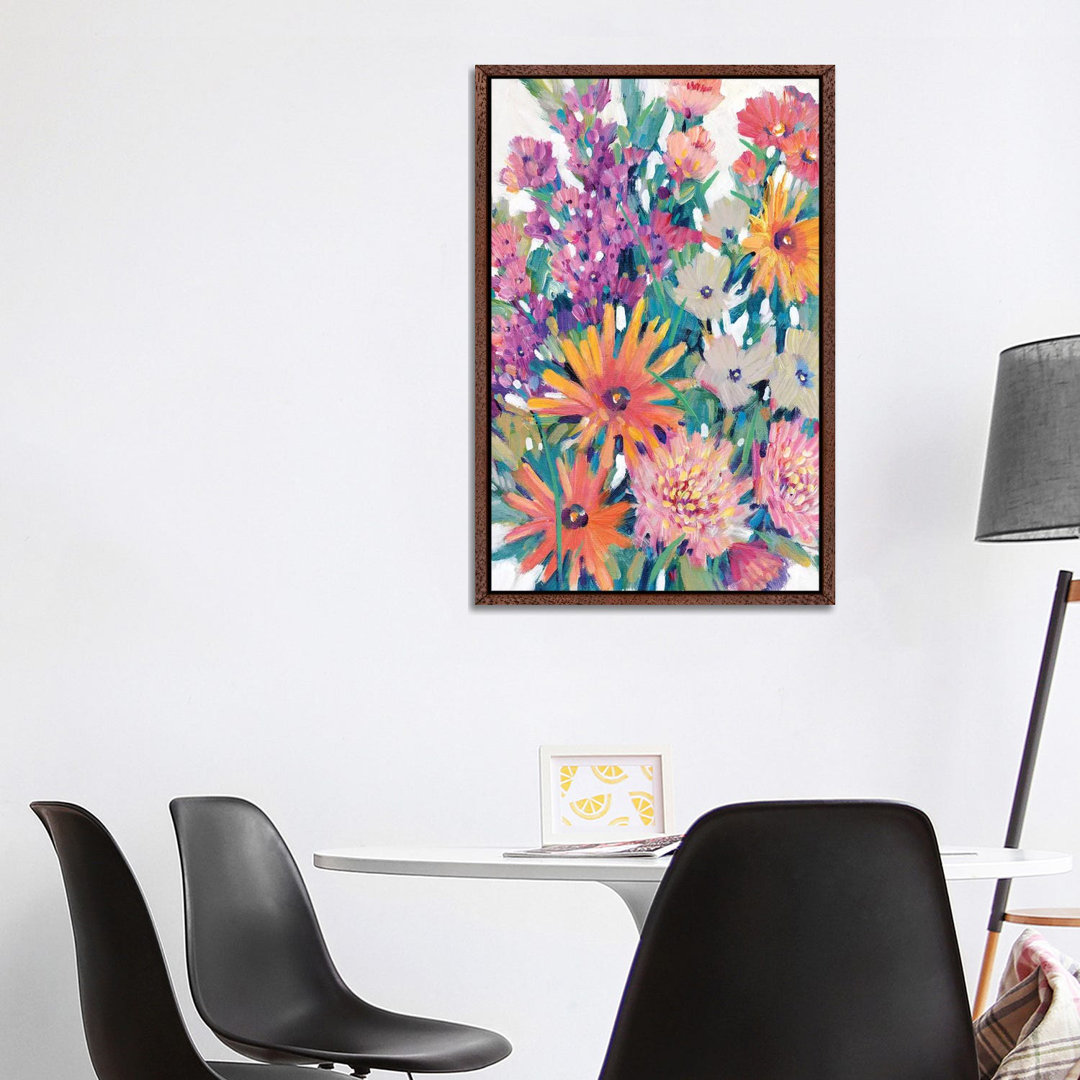 Spring In Bloom II von Tim OToole - Galerie-verpackte Leinwand Giclée auf Leinwand