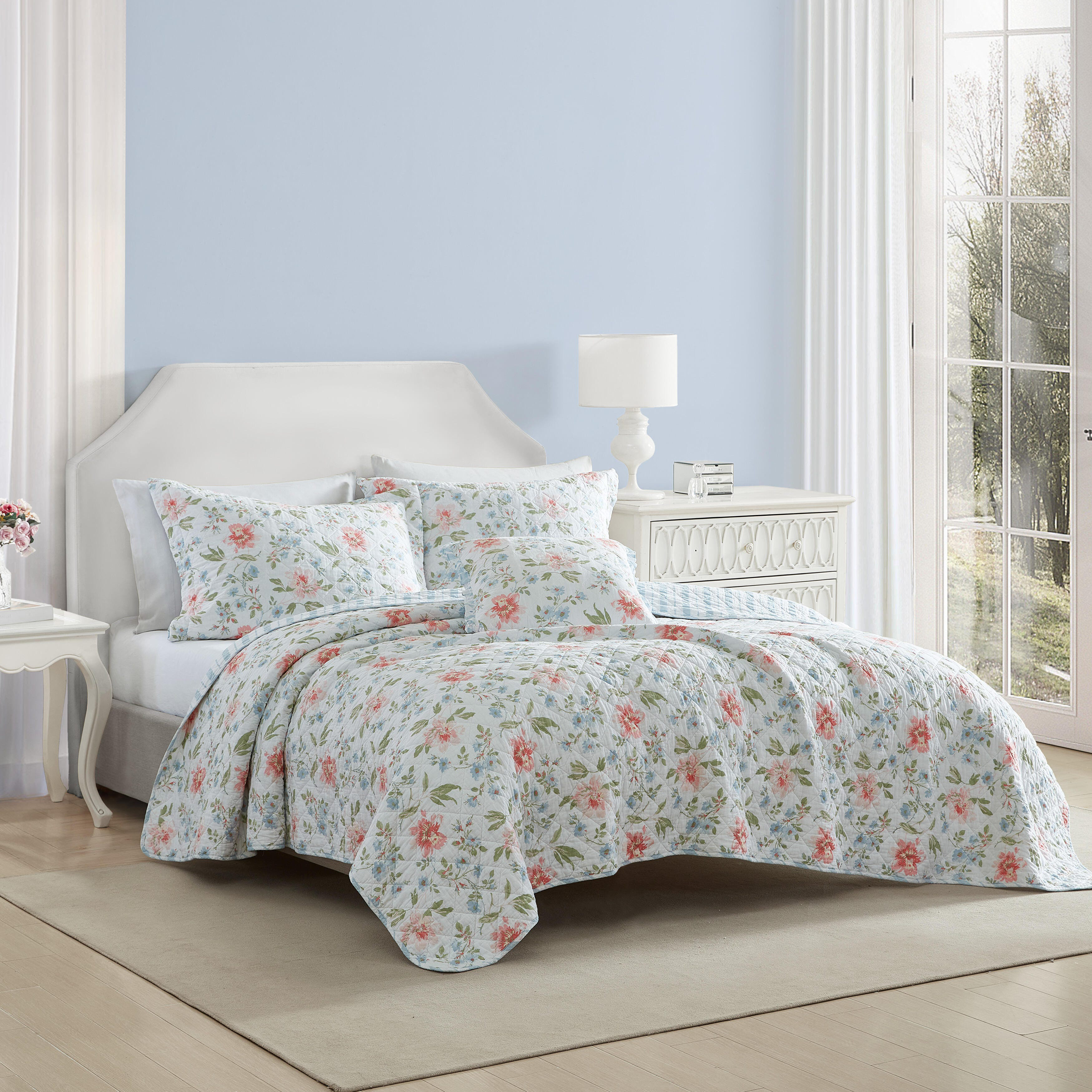 Laura Ashley Emilie Blue Standard Cotton Quilt Set 