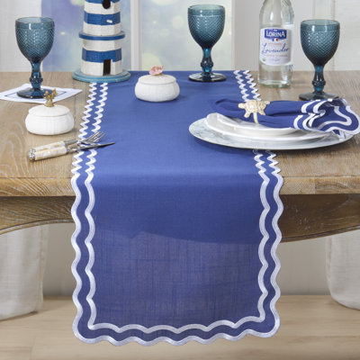Chemin de table Scalloped Border - Chemin de table élégant avec bords festonnés brodés