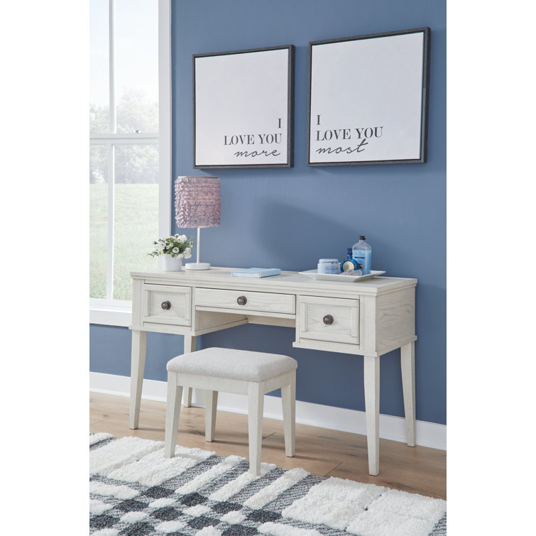 Robbinsdale Vanity Set with Stool